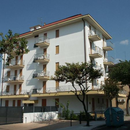 Condominio Michelangelo-Solo Per Famiglie- Walterigato Apartments Lido di Jesolo Ngoại thất bức ảnh