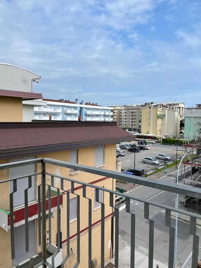 Condominio Michelangelo-Solo Per Famiglie- Walterigato Apartments Lido di Jesolo Ngoại thất bức ảnh